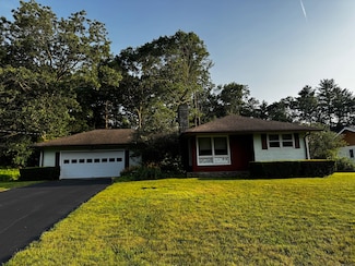 37 Edwardsen St, Danielson, CT 06239