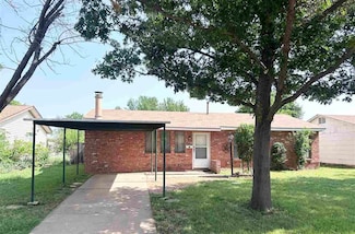 110 N Kirkwell Cir, Wichita Falls, TX 76302