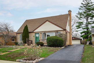 595 S Cedar Ave, Elmhurst, IL 60126