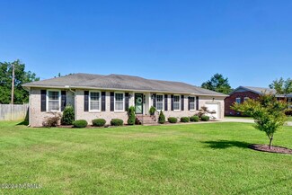 215 Ginger Rd, Wilmington, NC 28405