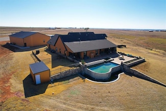 11821 N 1920 Rd, Sayre, OK 73662