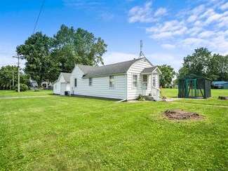 201 E Pleasant St, Churubusco, IN 46723