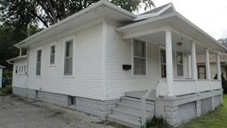 523 E Walnut St, Watseka, IL 60970