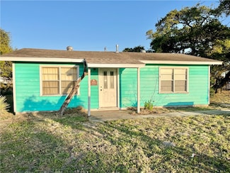 813 N Houston St, Aransas Pass, TX 78336