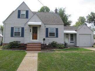 18407 Fairville Ave, Cleveland, OH 44135
