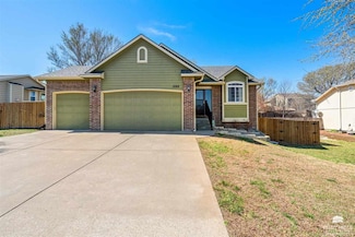 1099 Leprechaun Dr, Chapman, KS 67431