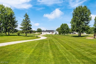 2171 Alliance Rd, Deerfield, OH 44411