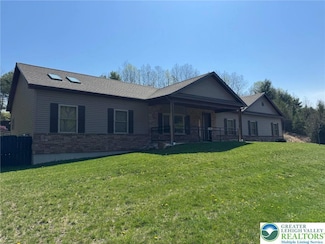1925 Forest Inn Rd, Palmerton, PA 18071