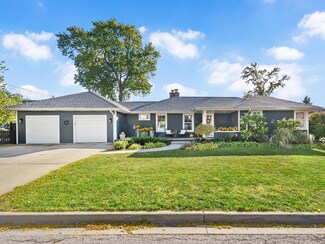 448 W Vallette St, Elmhurst, IL 60126