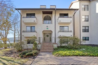 5 Midlake Dr Unit 302, Lake Harmony, PA 18624