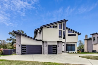 1331 Pfingsten Rd, Northbrook, IL 60062