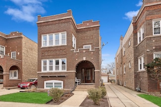 1927 Elmwood Ave, Berwyn, IL 60402