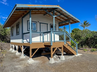 94-6411 Holowai Rd, Naalehu, HI 96771