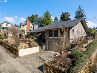 550 SE 66th Place, Portland, OR 97215