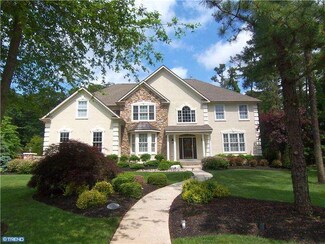 13 Pine Ridge Ct, Sewell, NJ 08080