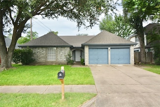 2511 Barrington Place Dr, Sugar Land, TX 77478