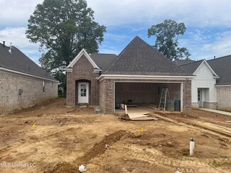 1630 Thomas St, Horn Lake, MS 38637