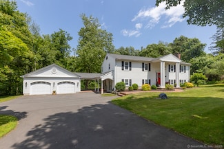 10 Laurel Grove Dr, Higganum, CT 06441