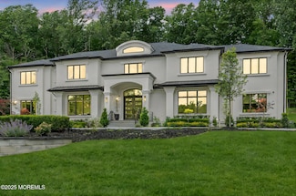 30 Winchester Ln, Holmdel, NJ 07733