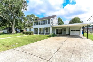 610 W Plaquemine St, Jennings, LA 70546