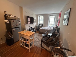 59 W 8th St Unit 3C, New York, NY 10011
