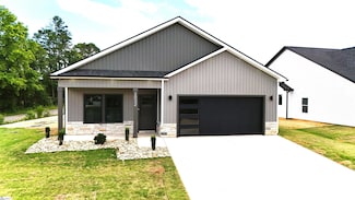 1032 S November Dr, Boiling Springs, SC 29316