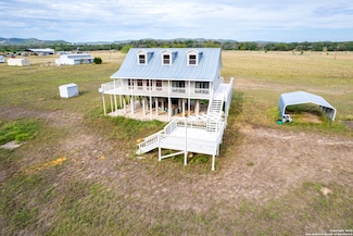 14949 Texas 16, Medina, TX 78055