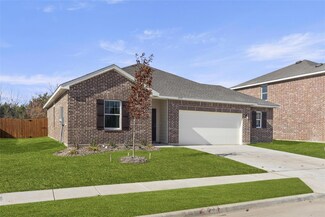 2317 Frio River Rd, Glenn Heights, TX 75154