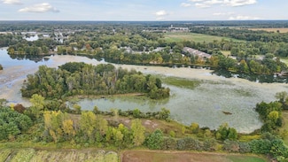 3757 Lakeshore Dr, Beaverton, MI 48612