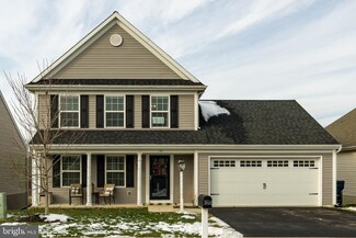 144 Kenneth Dr, Leola, PA 17540