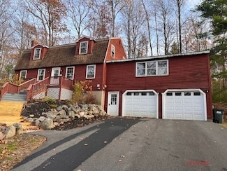 15 N End Rd, Townsend, MA 01469