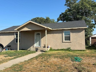 606 NE 3rd St, Guymon, OK 73942