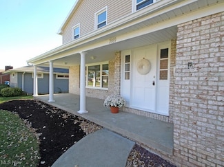 2089 Shetland Ln, Youngstown, OH 44514