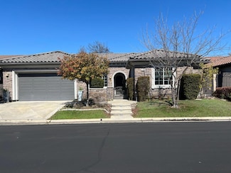 1732 E Calle Verde Way, Fresno, CA 93730