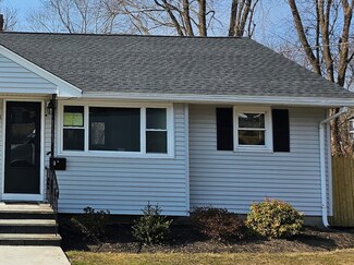 11 Bradstreet Ave Unit 2, Danvers, MA 01923