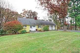 4 Timber Ledge, East Greenbush, NY 12061