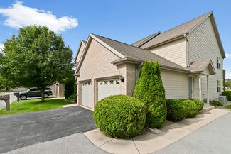 938 Veterans Ln, Crown Point, IN 46307