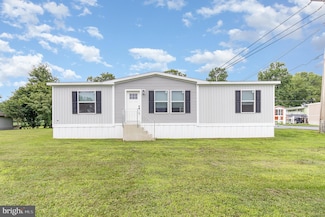 12 Lebanon Valley Ct, Lebanon, PA 17046
