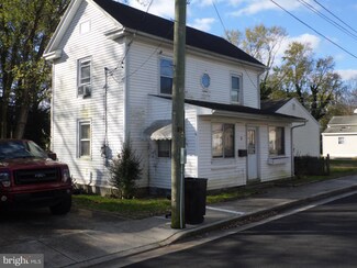 14 W East St, Delmar, MD 21875