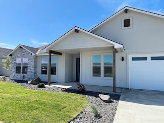 202 E Ian Ave, Ellensburg, WA 98926