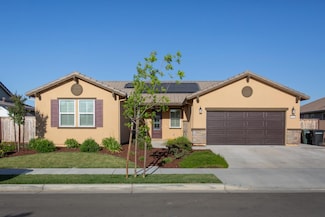 1604 Lantern Way, Hughson, CA 95326