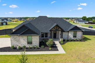 41 Reid Ct, Waxahachie, TX 75167
