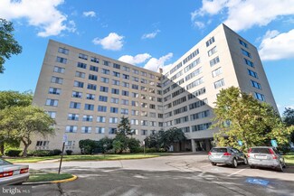 6631 Wakefield Dr Unit 706, Alexandria, VA 22307
