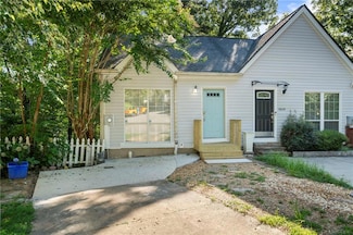 5027 David Place SE, Smyrna, GA 30082