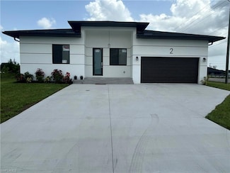 2 NE 9th St, Cape Coral, FL 33909