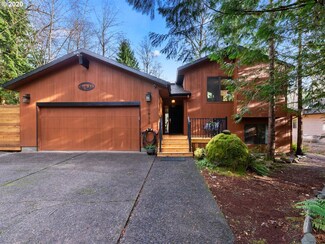 25832 E Bright Ave, Welches, OR 97067