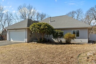 43 Staaf Rd, Saugus, MA 01906