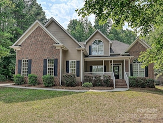 2055 Sunswept Ln, York, SC 29745