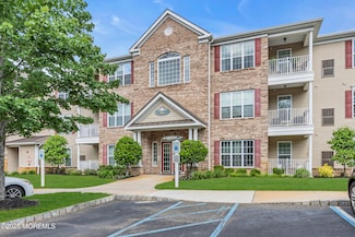 113 Sophee Ln Unit 113, Lakewood, NJ 08701