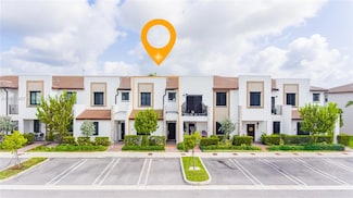 817 NE 211th St, Miami, FL 33179